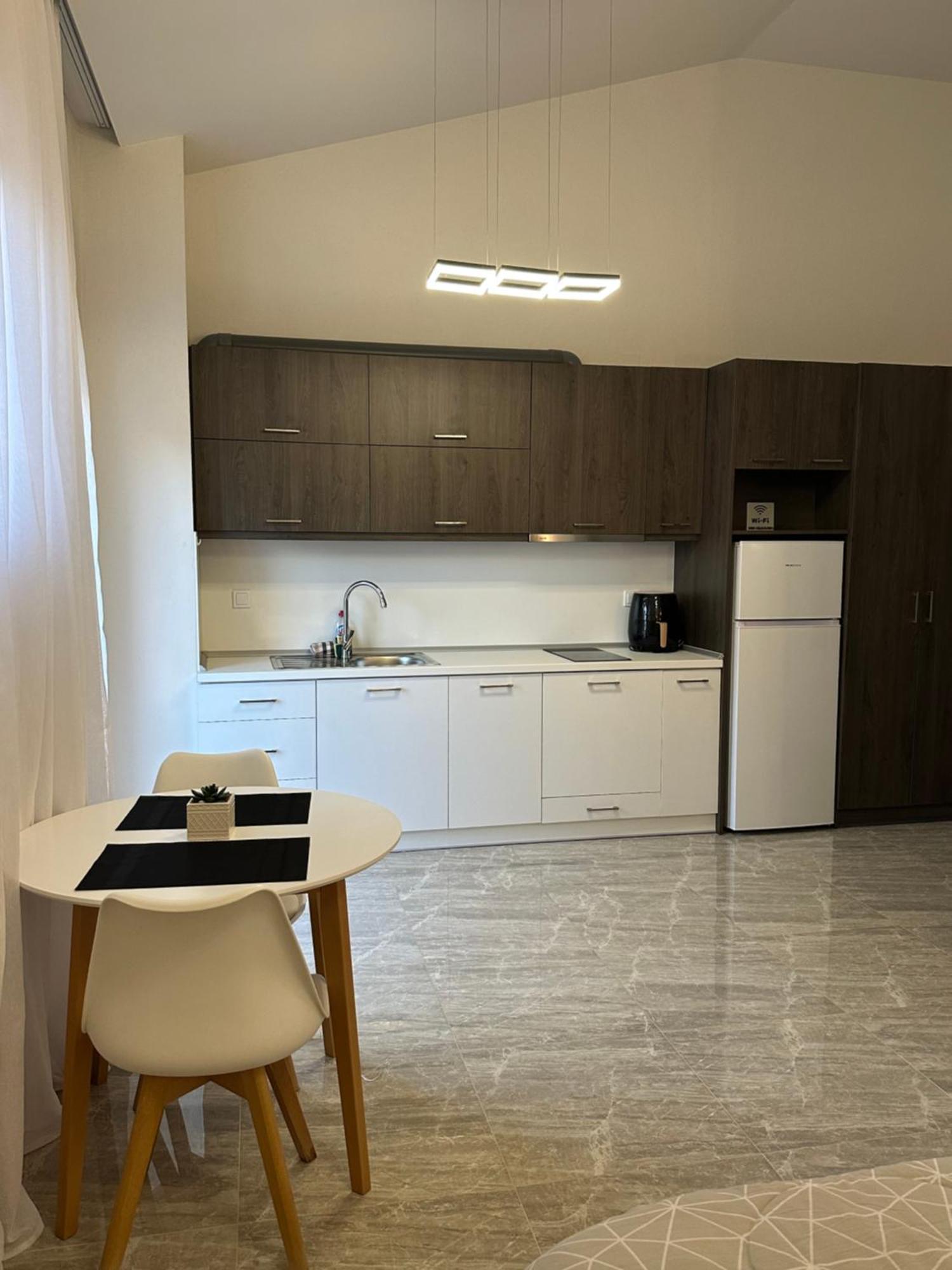 Natalie'S Apartments Nea Nea Makri Extérieur photo